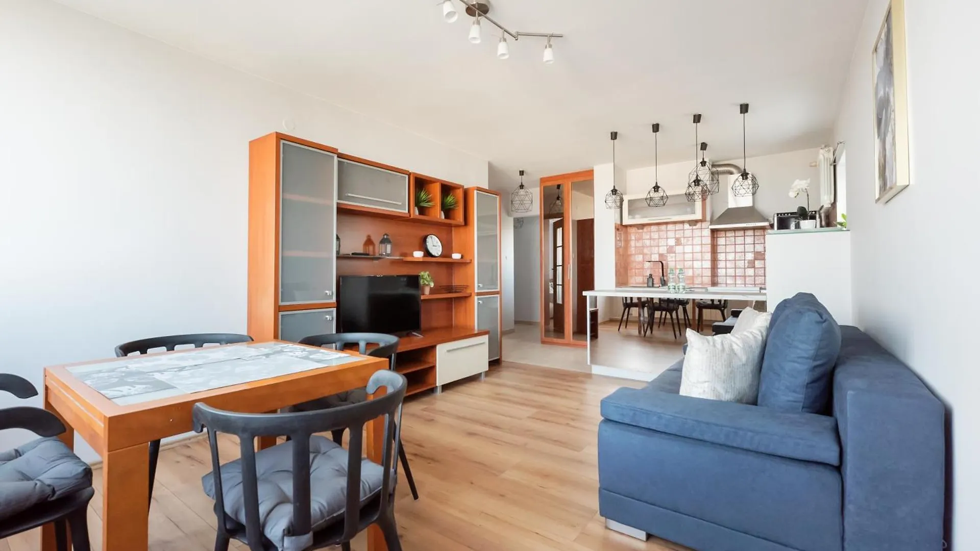 Park Morskie Oko View Apartment Warsaw